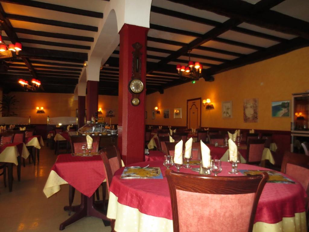 Hotellerie Du Centre Salies-du-Salat Kültér fotó